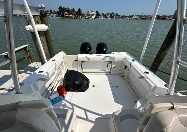 Boston-whaler 255-CONQUEST image