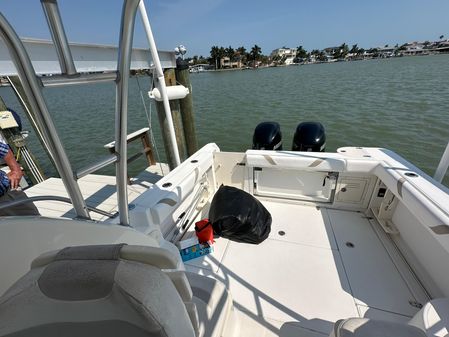 Boston-whaler 255-CONQUEST image