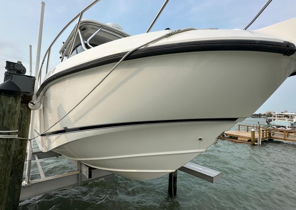 Boston-whaler 255-CONQUEST image