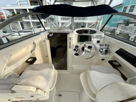 Boston-whaler 255-CONQUEST image