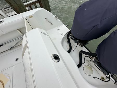 Boston-whaler 255-CONQUEST image