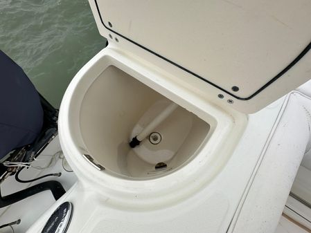 Boston-whaler 255-CONQUEST image