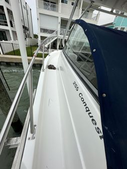 Boston-whaler 255-CONQUEST image