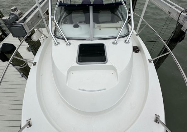 Boston-whaler 255-CONQUEST image