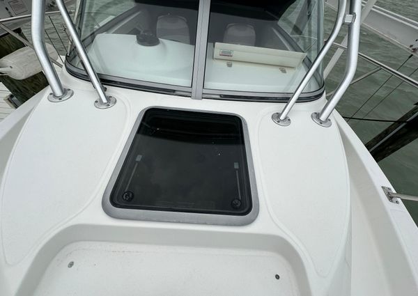 Boston-whaler 255-CONQUEST image