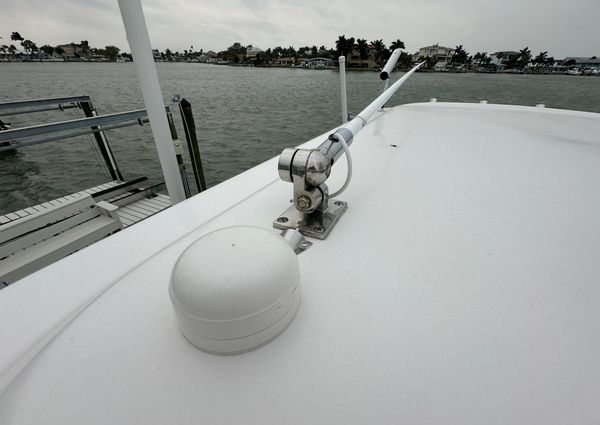 Boston-whaler 255-CONQUEST image