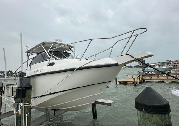 Boston-whaler 255-CONQUEST image