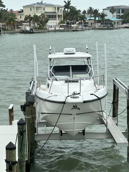 Boston-whaler 255-CONQUEST image