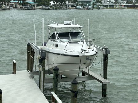 Boston-whaler 255-CONQUEST image