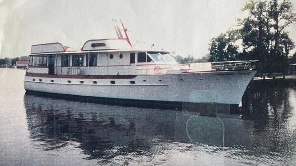 Trumpy 75 Motor Yacht 