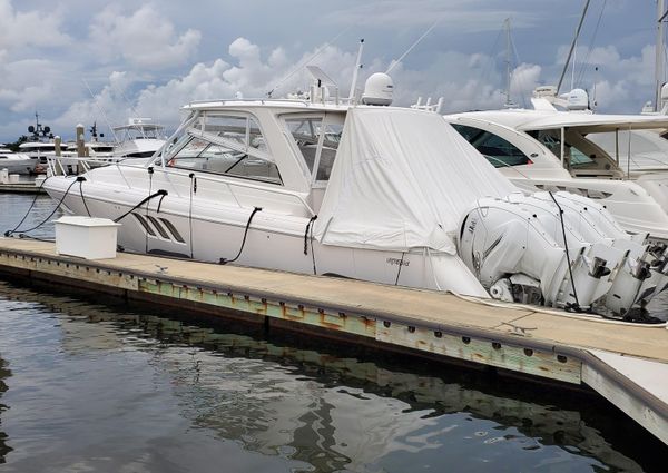 Intrepid 475 Sport Yacht image