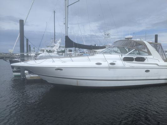 Cruisers Yachts 3870 - main image