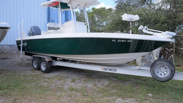 Young Boats 24 Center Console