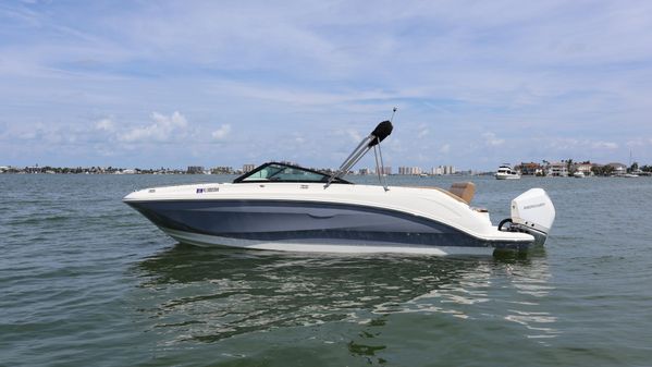 Sea Ray SDX 250 Outboard image