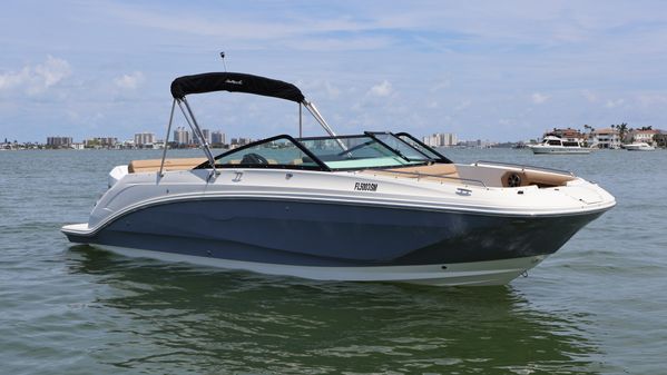 Sea Ray SDX 250 Outboard image