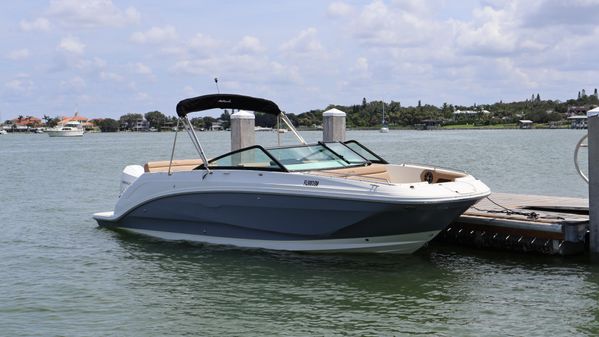 Sea Ray SDX 250 Outboard image