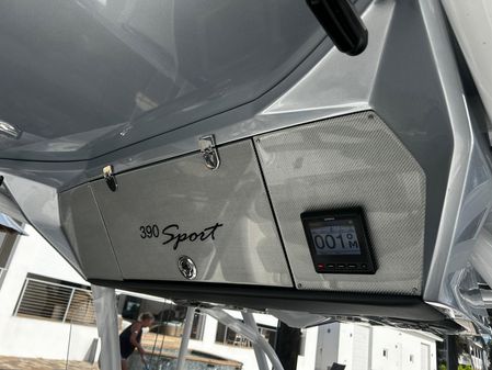 Nor-Tech 390 Sport Center Console image