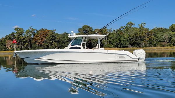 Boston Whaler 380 Outrage