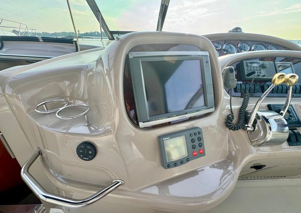 Sea Ray 410 Sundancer image