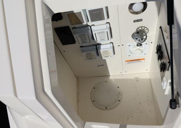 Sea Ray 320 Sundancer image