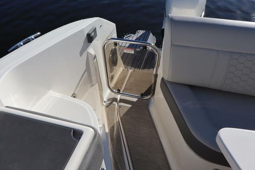 Sea Ray 320 Sundancer image