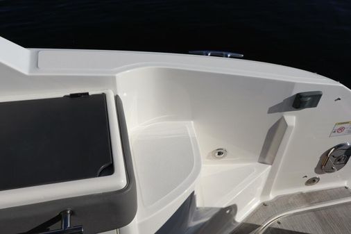 Sea Ray 320 Sundancer image