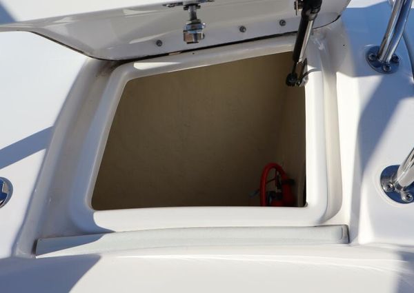 Sea Ray 320 Sundancer image