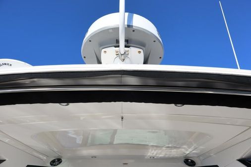 Sea Ray 320 Sundancer image