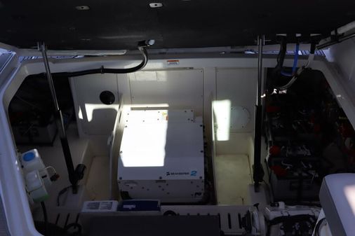 Sea Ray 320 Sundancer image