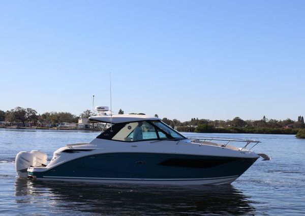 Sea Ray 320 Sundancer image