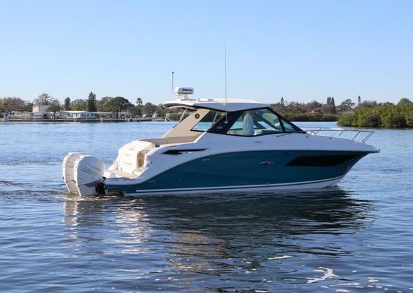 Sea Ray 320 Sundancer image