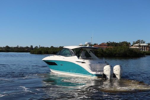 Sea Ray 320 Sundancer image