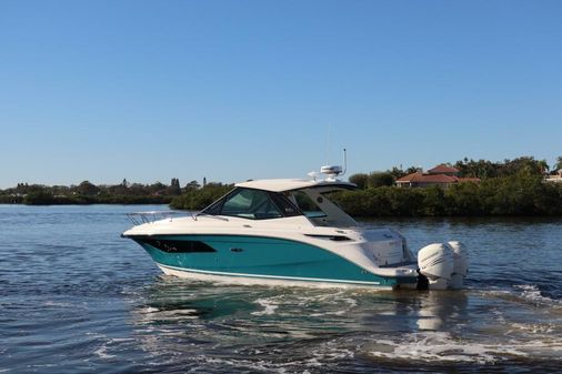 Sea Ray 320 Sundancer image