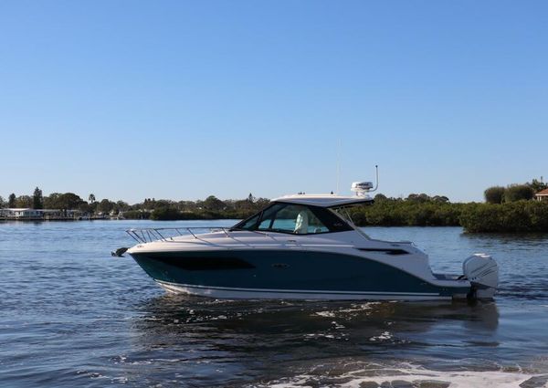 Sea Ray 320 Sundancer image