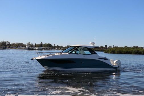 Sea Ray 320 Sundancer image