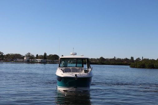 Sea Ray 320 Sundancer image