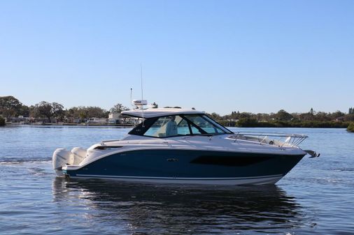 Sea Ray 320 Sundancer image