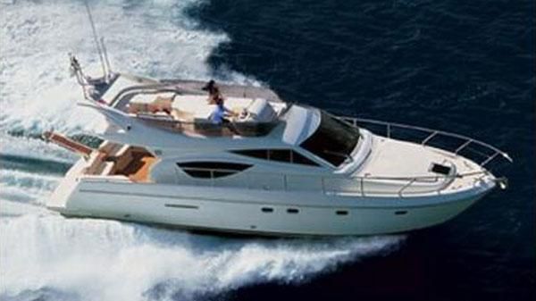Ferretti Yachts 460 