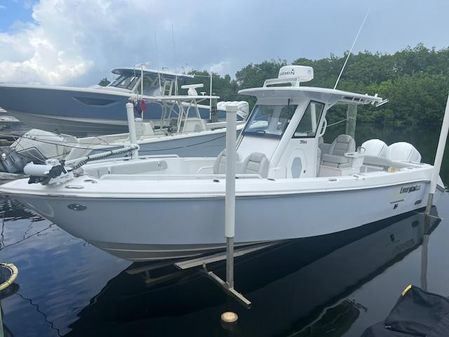 Everglades 295 Center Console image