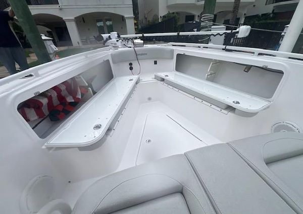 Everglades 295 Center Console image