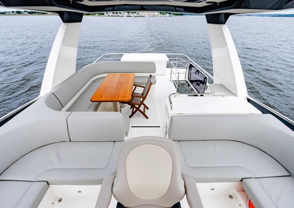 Absolute 52 Navetta image