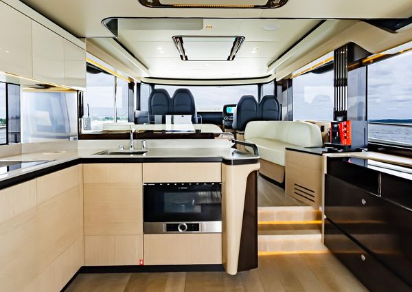 Absolute 52 Navetta image