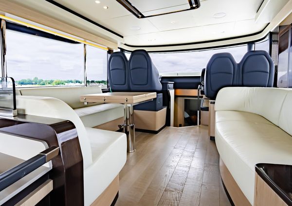 Absolute 52 Navetta image