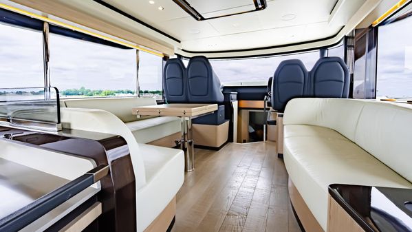 Absolute 52 Navetta image