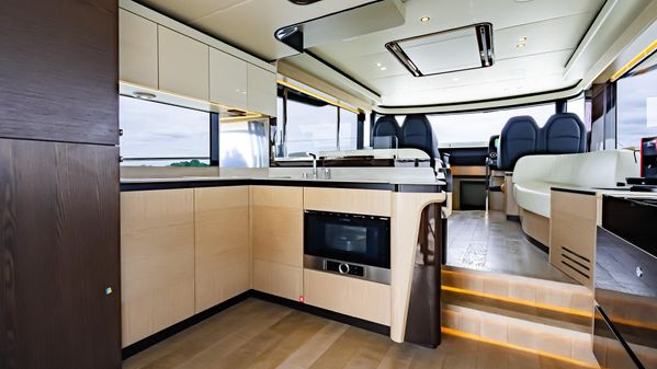 Absolute 52 Navetta image