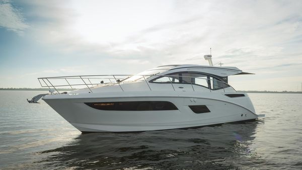 Sea Ray 400 Sundancer 