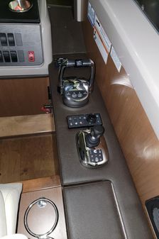 Sea Ray 400 Sundancer image