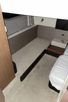 Sea Ray 400 Sundancer image