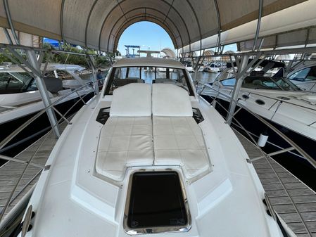 Cruisers Yachts 390 Express Coupe image