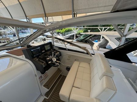 Cruisers Yachts 390 Express Coupe image